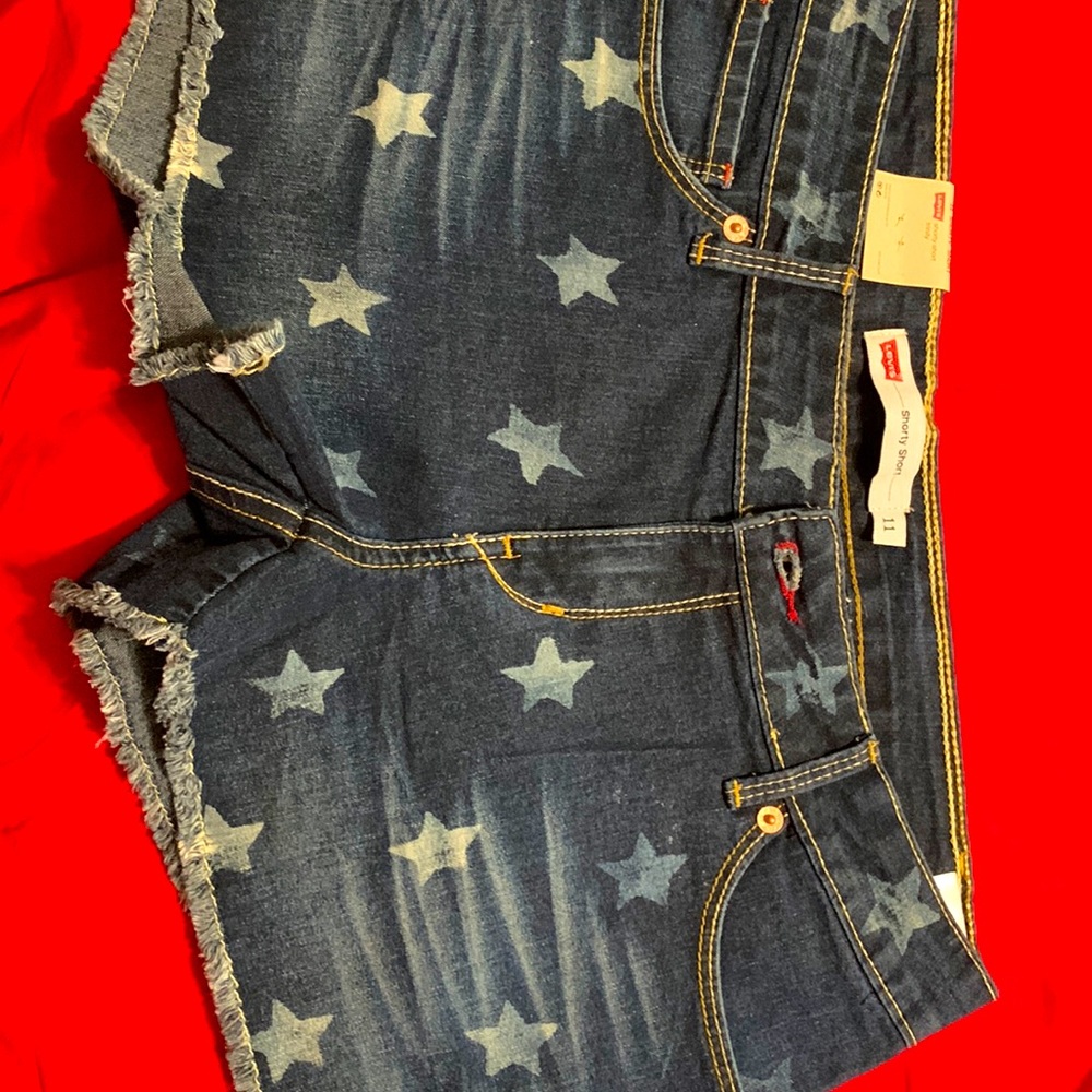 Levi’s Shorty Shorts (NWT)